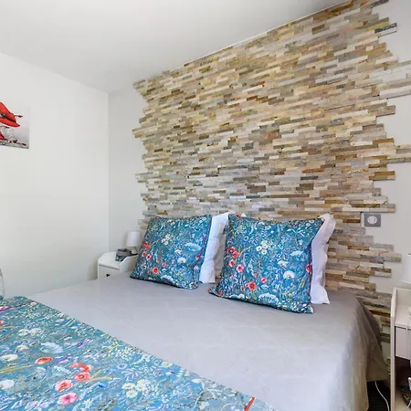 Holiday home Evasion Dans Les Vignes, !