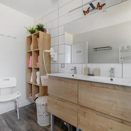 Evasion Dans Les Vignes, ! Holiday home *