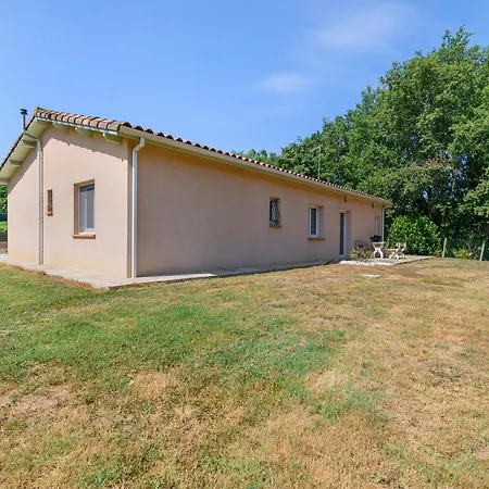 Holiday home Evasion Dans Les Vignes, ! Pompignan (Tarn-et-Garonne)